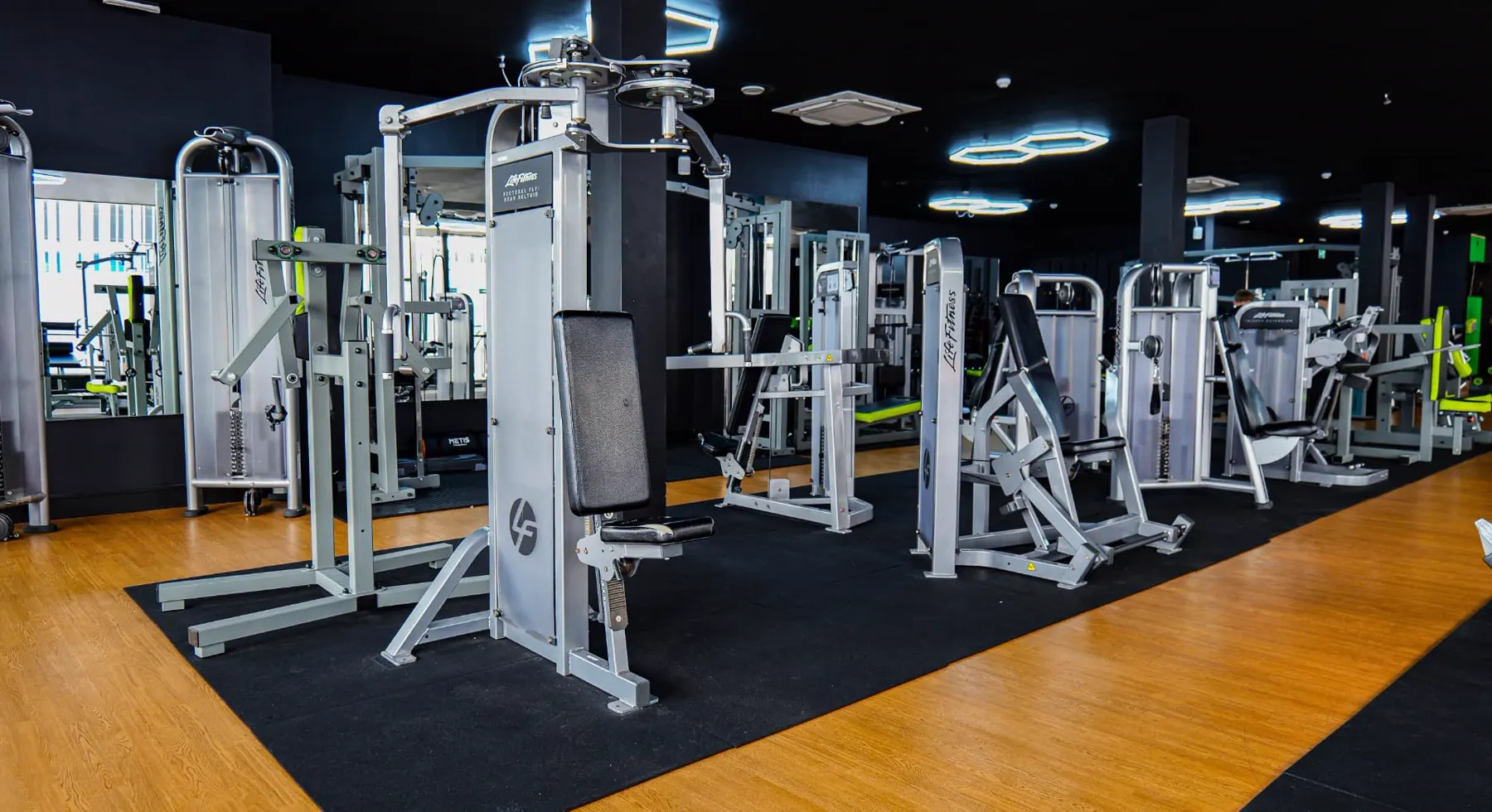 The machine line on the main strength floor